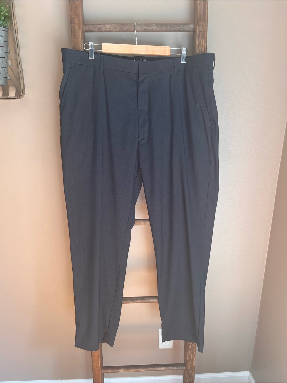 Stafford Men's Black Dress Pants